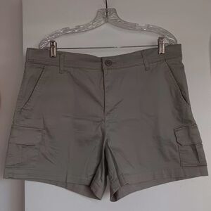 Lee Women's Cargo Shorts - Olive